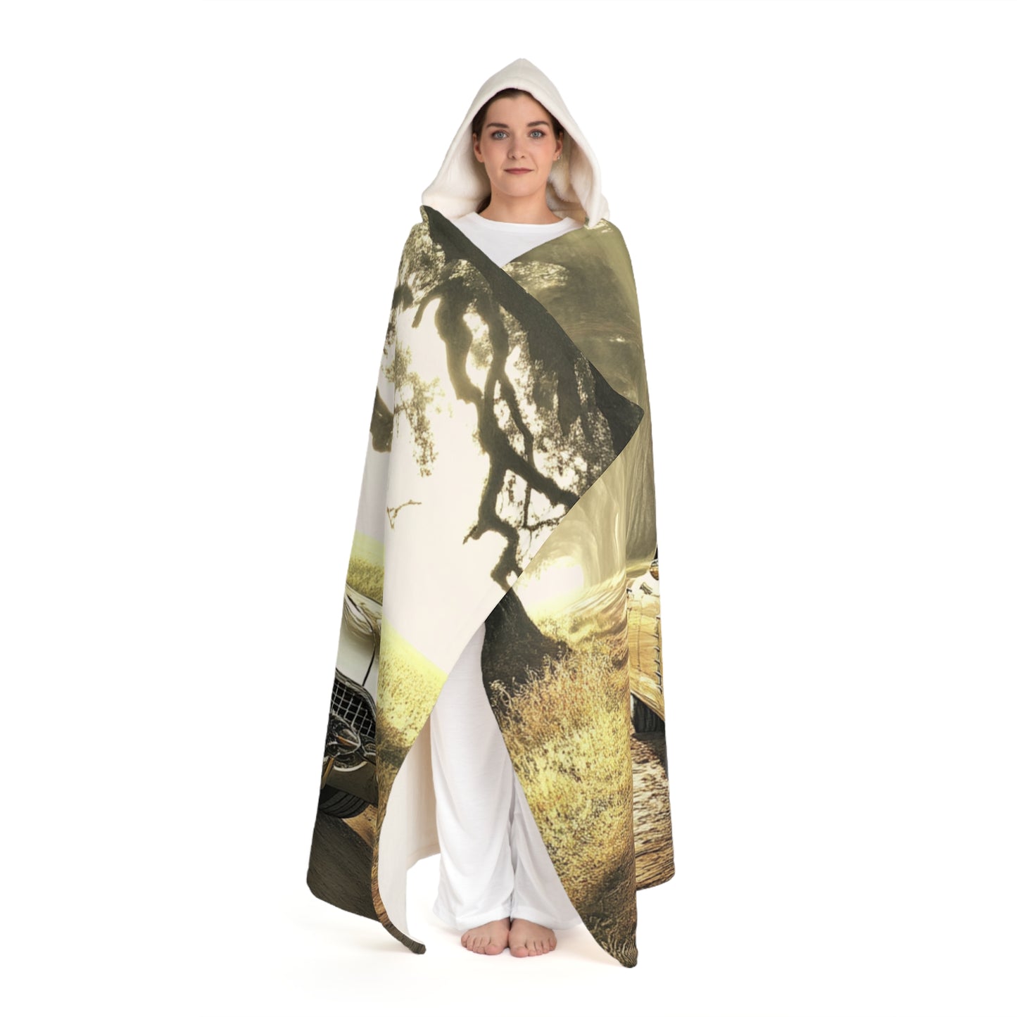 Golden Cadillac – Cozy Nature Scene Hooded Fleece Throw