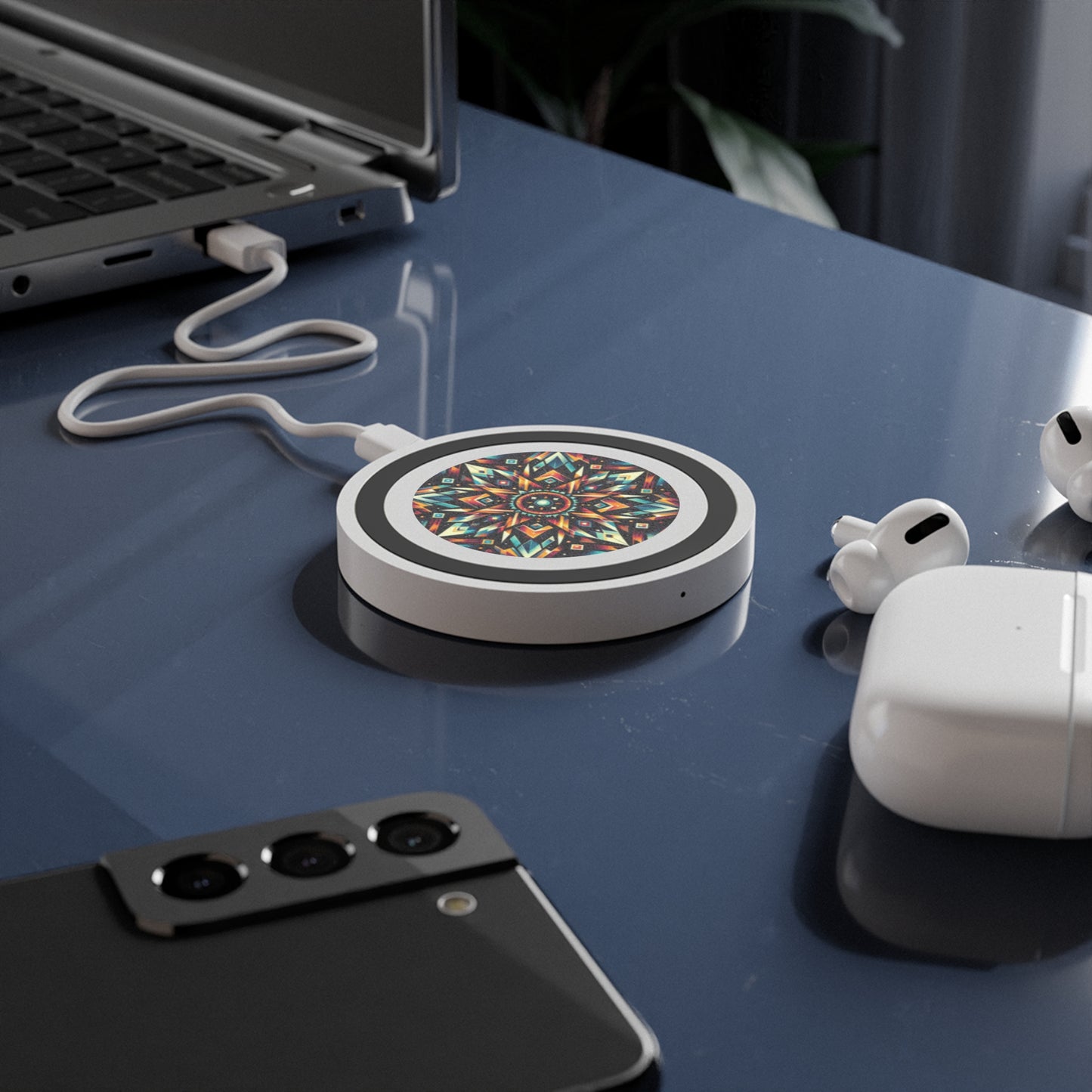 Geometric Tribal, Quake Wireless Charging Pad