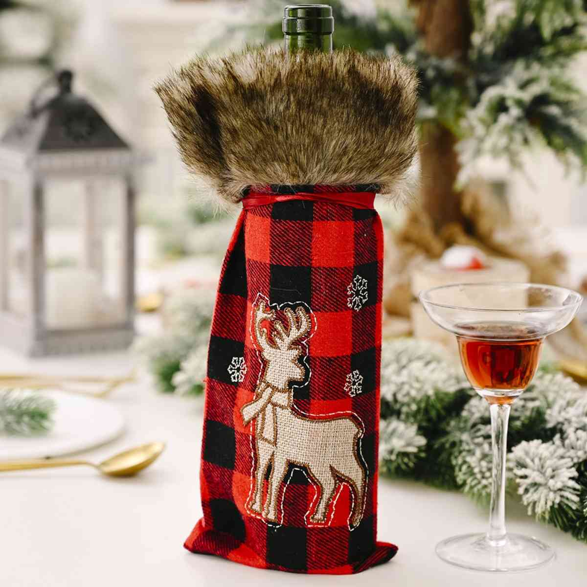 Christmas Graphic Plaid Wine Bottle Cover, 3 patterns